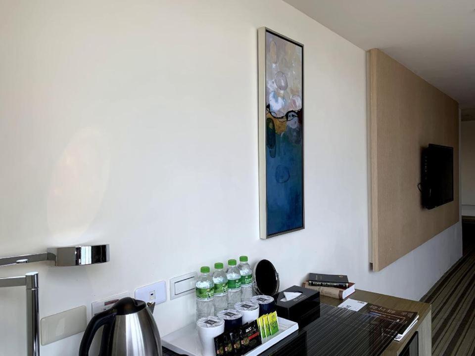De Reve Express Hotel Chiayi City Exterior foto