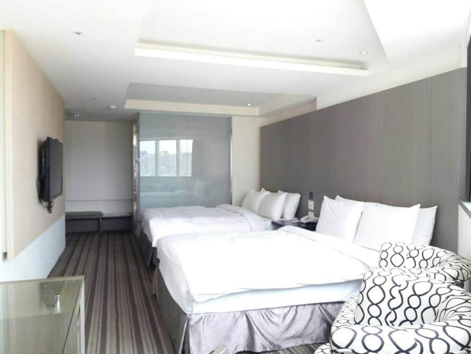 De Reve Express Hotel Chiayi City Exterior foto
