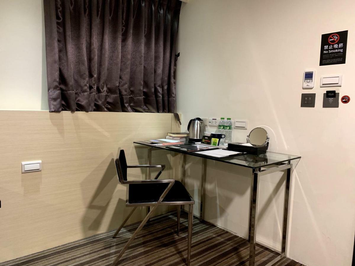 De Reve Express Hotel Chiayi City Exterior foto
